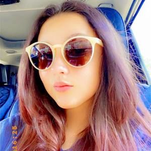 Meet your Posher, Sofia